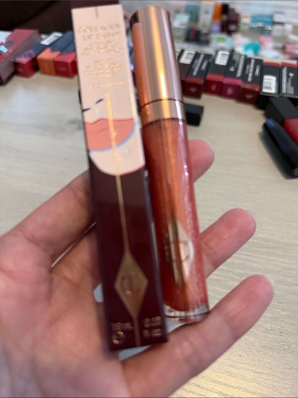 Charlotte Tilbury Shimmering Copper Gloss